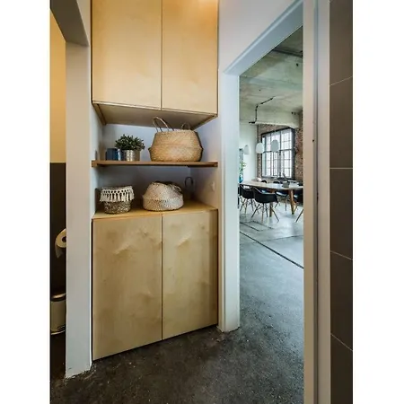 Apartment Fabrikloft In The Studio House
